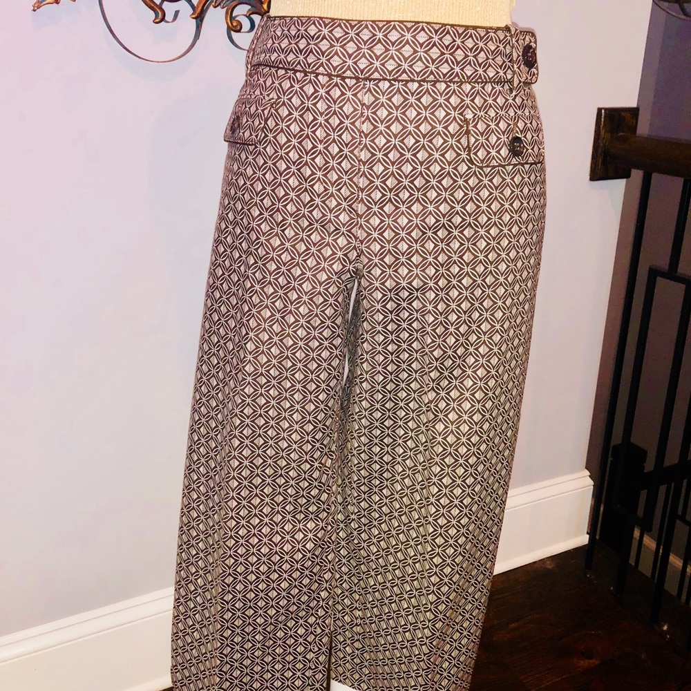 Ann Taylor Lindsay 8 Capri work pants brown white
